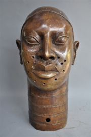 Extremely large head of King OBA, Ife, Benin City region, Nigeria, 21st century