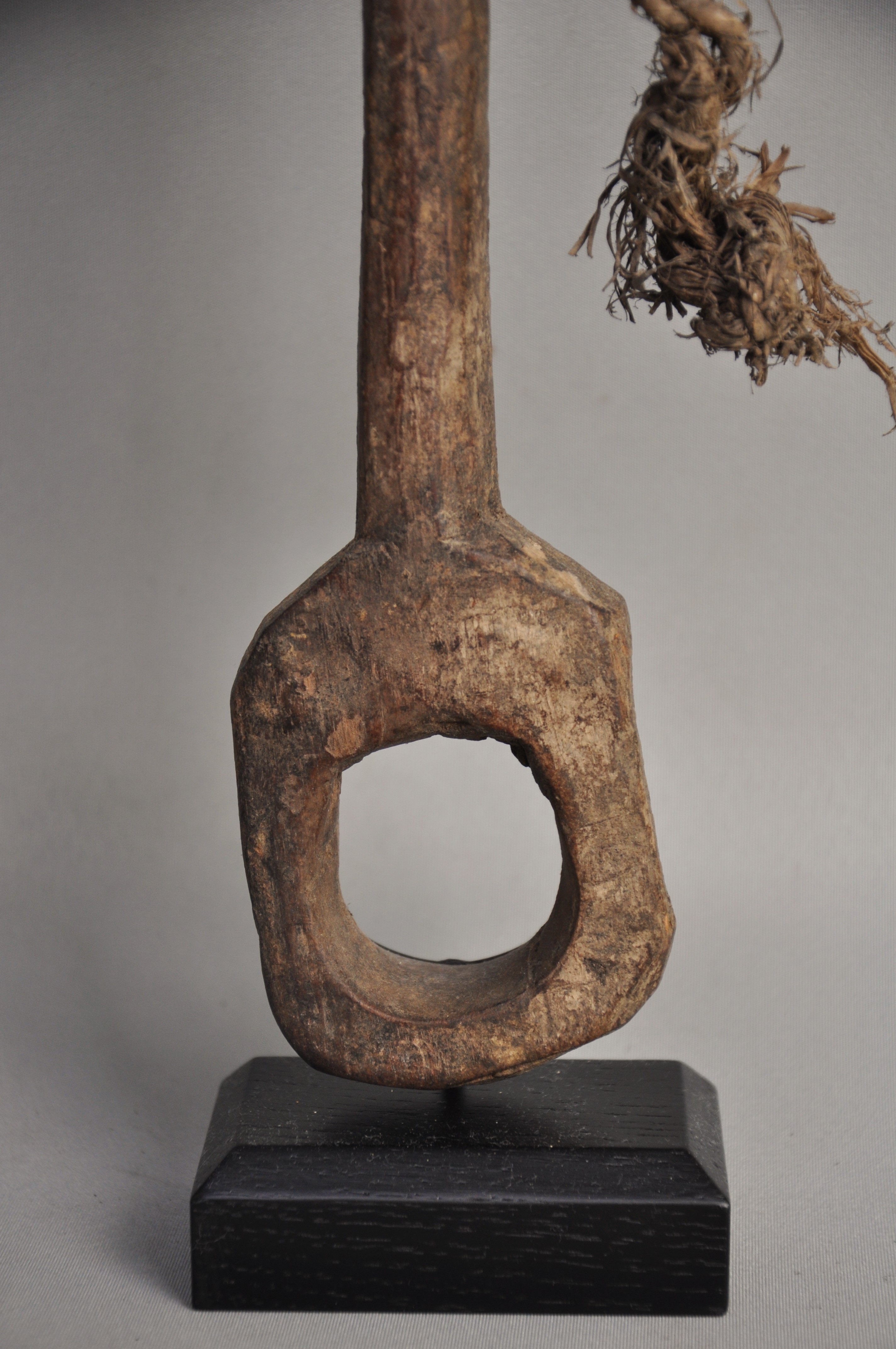 Zeer oude ghurra, karnstokhouder, Nepal, 1850-1900