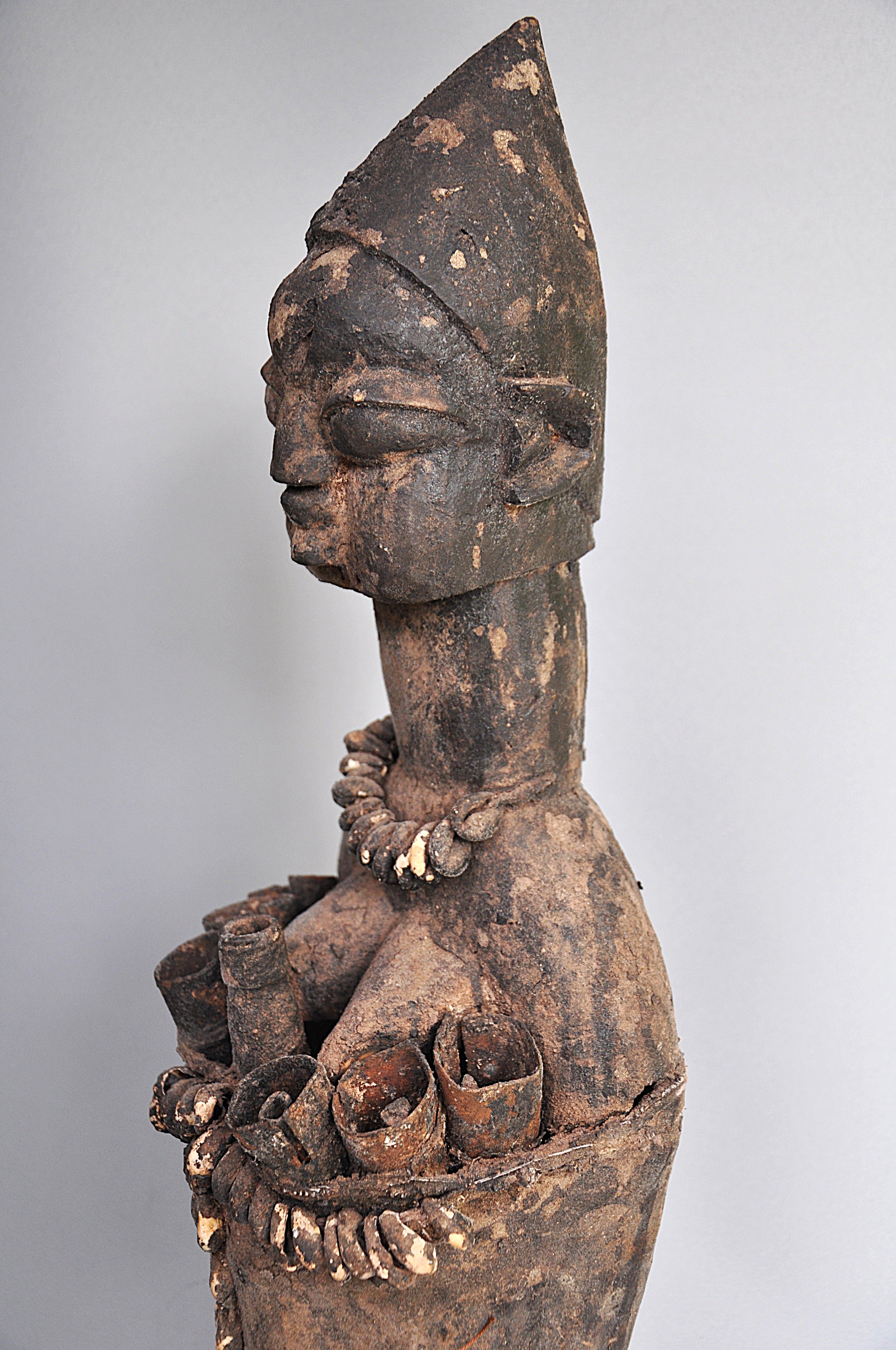 Groot Fon Fetisj Beeld – 70 cm – Traditie & Ritueel uit Benin, ca 1960