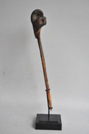 TOP!! Bone dagger of the cassowary bird, Asmat, PNG, ca 1800!!