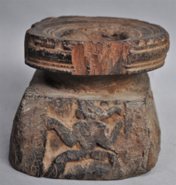 Bewerkte oude authentieke zaaipot, Nepal, midden 20e eeuw