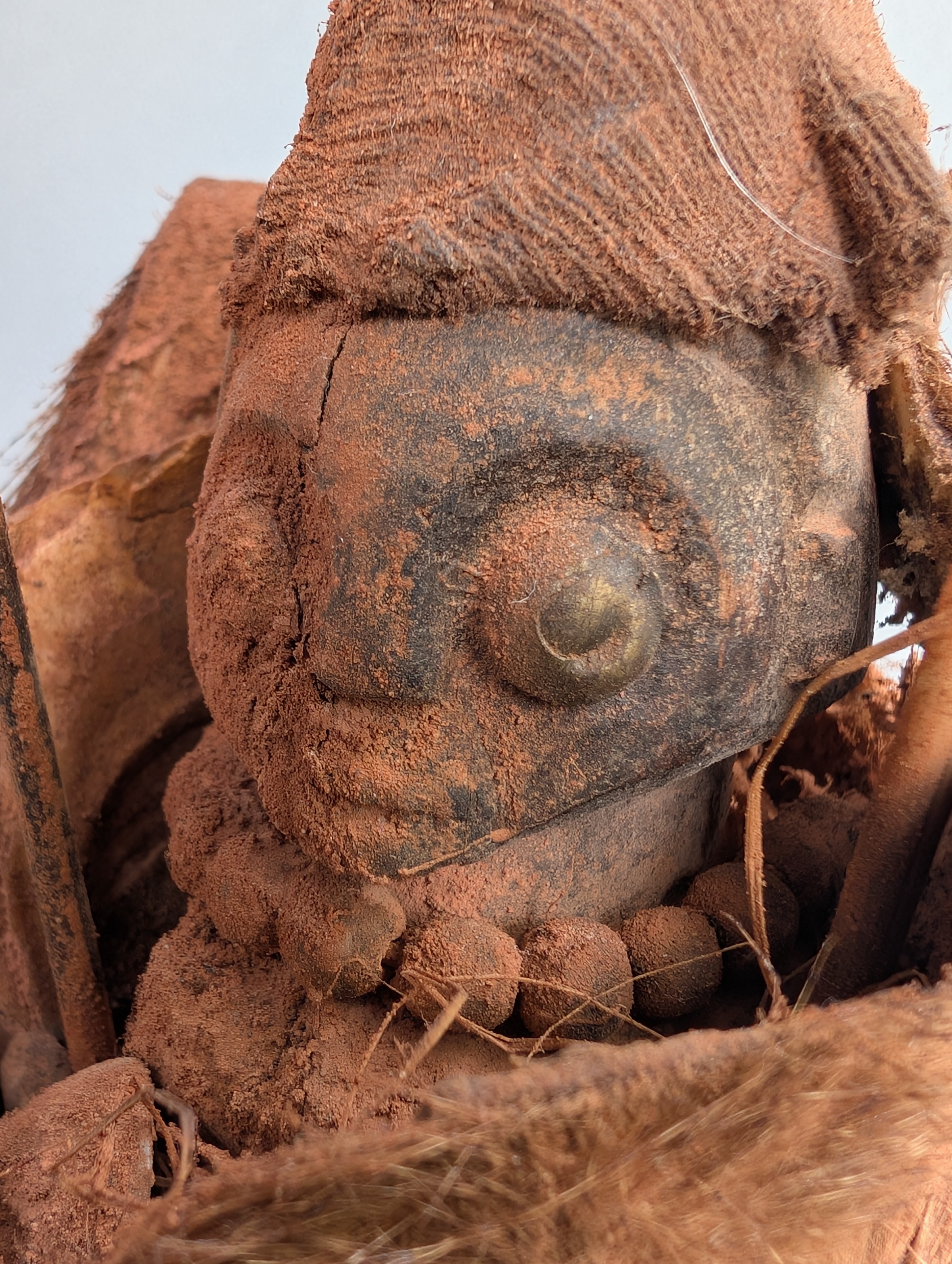 Rare fetish basket from the KUSU or Luba spectrum, DR Congo.