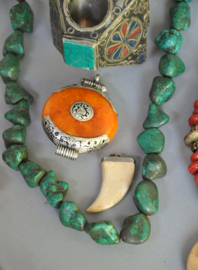 Lot Tibetan/Nepal jewelry, Nepal, 2nd half of the 20th century (lot 4)