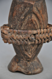 Ancient, intensively used AZANDE statue, D.R. Congo, 1920-40