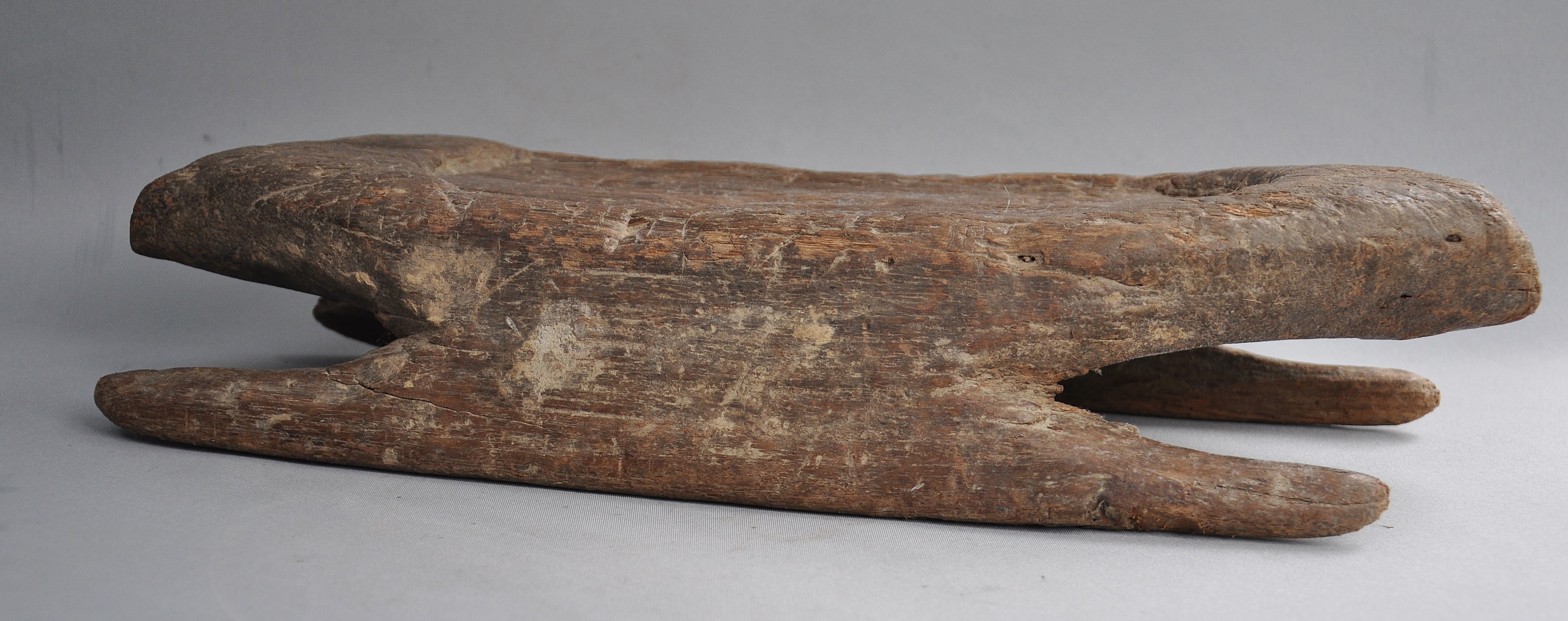 Antique Wooden Stool – Turtle Shape – Papua New Guinea, Sepik Region, c. 1900