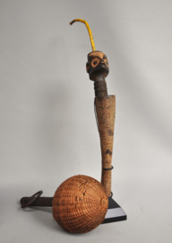 Top en zeldzaam! Oude chief pijp, Mbanza + rammelaar, DR Congo, 1920-30