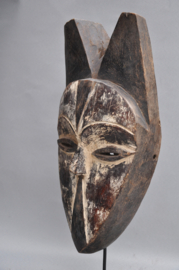 Fairly large face mask with horns, VUVI, Gabon, late 20th century