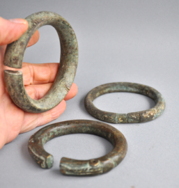 Couple of 3 bronze bracelets, West Africa, 1st half 20th century