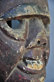 Oud festival masker uit het Westen van Nepal, 1960-70