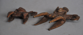 Twee bronzen paardjes met ruiters, SAO, Tsjaad, 21e eeuw