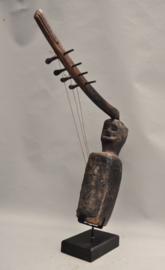 Very old used harp, NGBAKA, DR Congo, 1850-1900