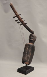 Zéér oude gebruikte harp, NGBAKA, DR Congo, 1850-1900