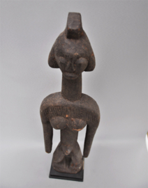 Older ancestor statue of the MUMUYE, Nigeria, 1960-70