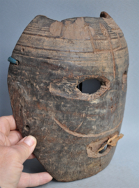 Zéér oud gebruikt dans masker, Nepal, ca 1920