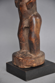 Ancestor statue, BEMBE spectrum, DR Congo, ca 1980