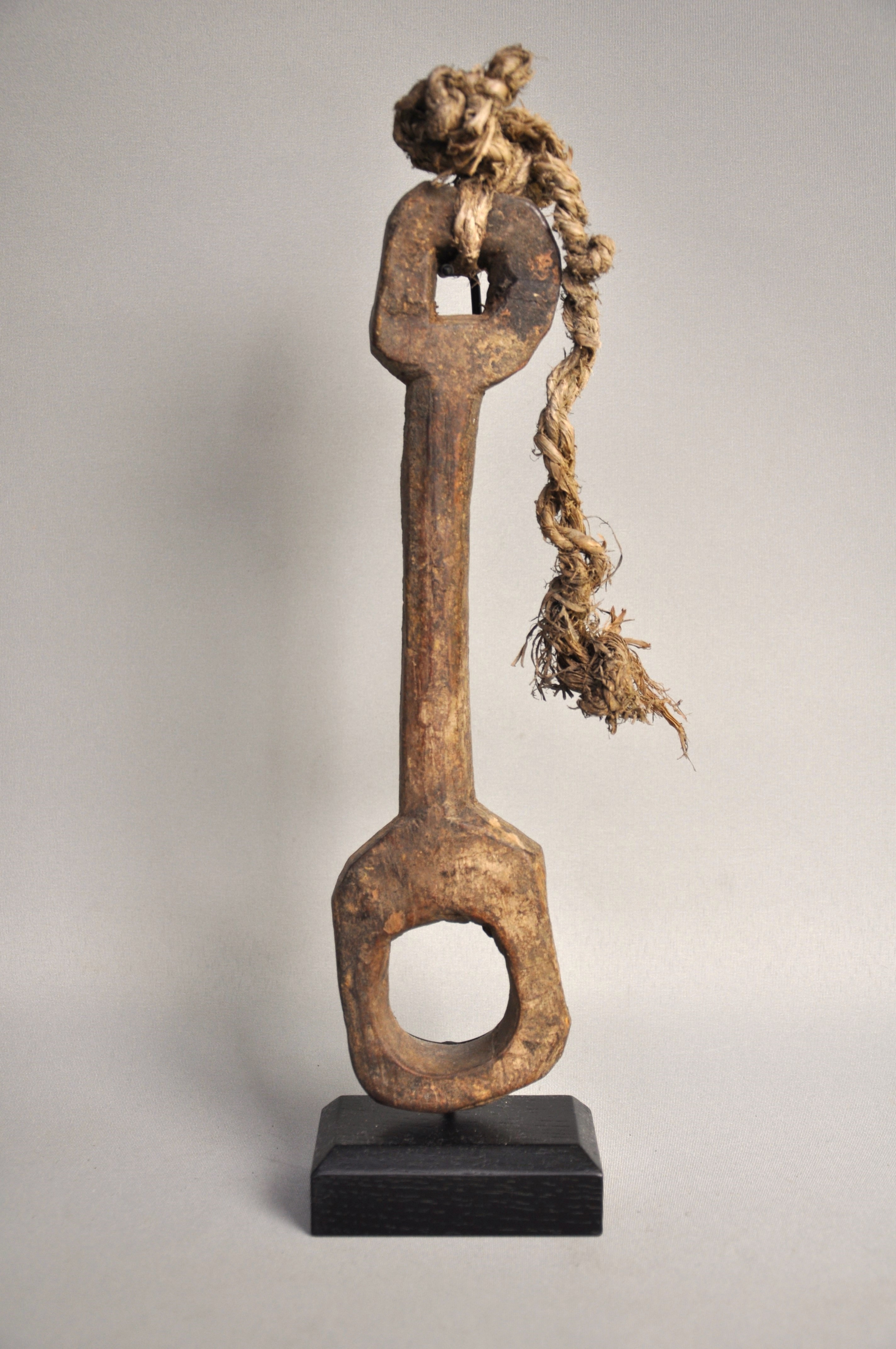 Zeer oude ghurra, karnstokhouder, Nepal, 1850-1900