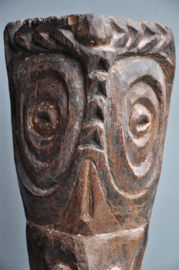 Oude vijzel van de Sepik, Papoea Nieuw Guinea, midden 20e eeuw