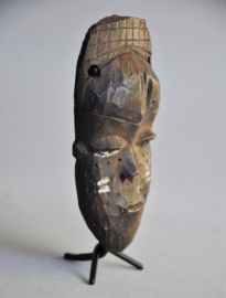 Uiterst zeldzaam! Mbuya amulet van de PENDE, DR Congo, 1935-45