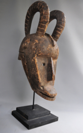 Impressive large Fing Nyanga mask, Bobo, Mali, ca 1970