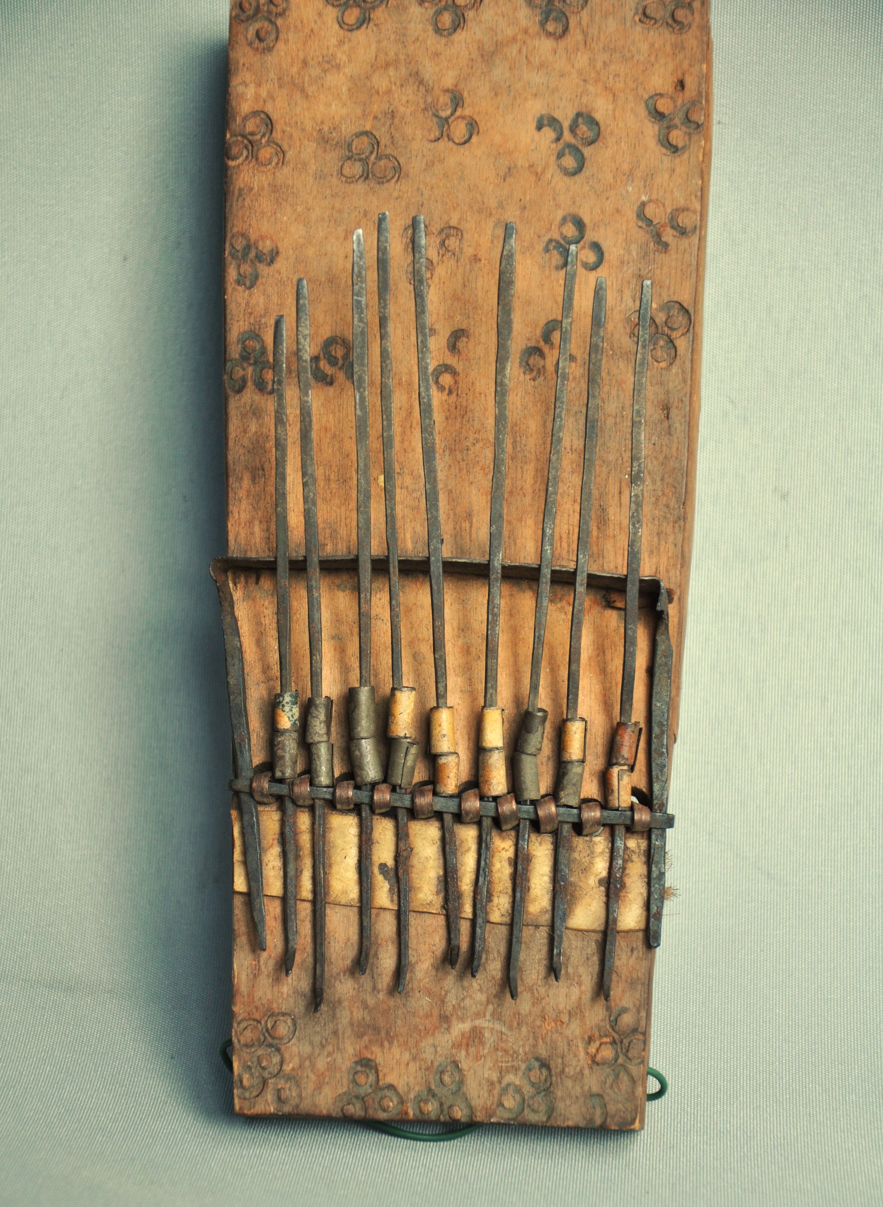 Oudere SANZA, duimpiano, DR Congo, 1940-50