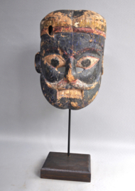 GREAT! Very old tribal Rajbhansi mask, Nepal, 1900-1920 (or older)