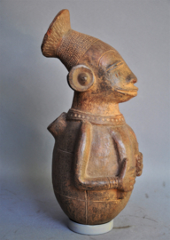 Terra cotta water pitcher from the MANGBETU, DR Congo, 2nd half 20th century