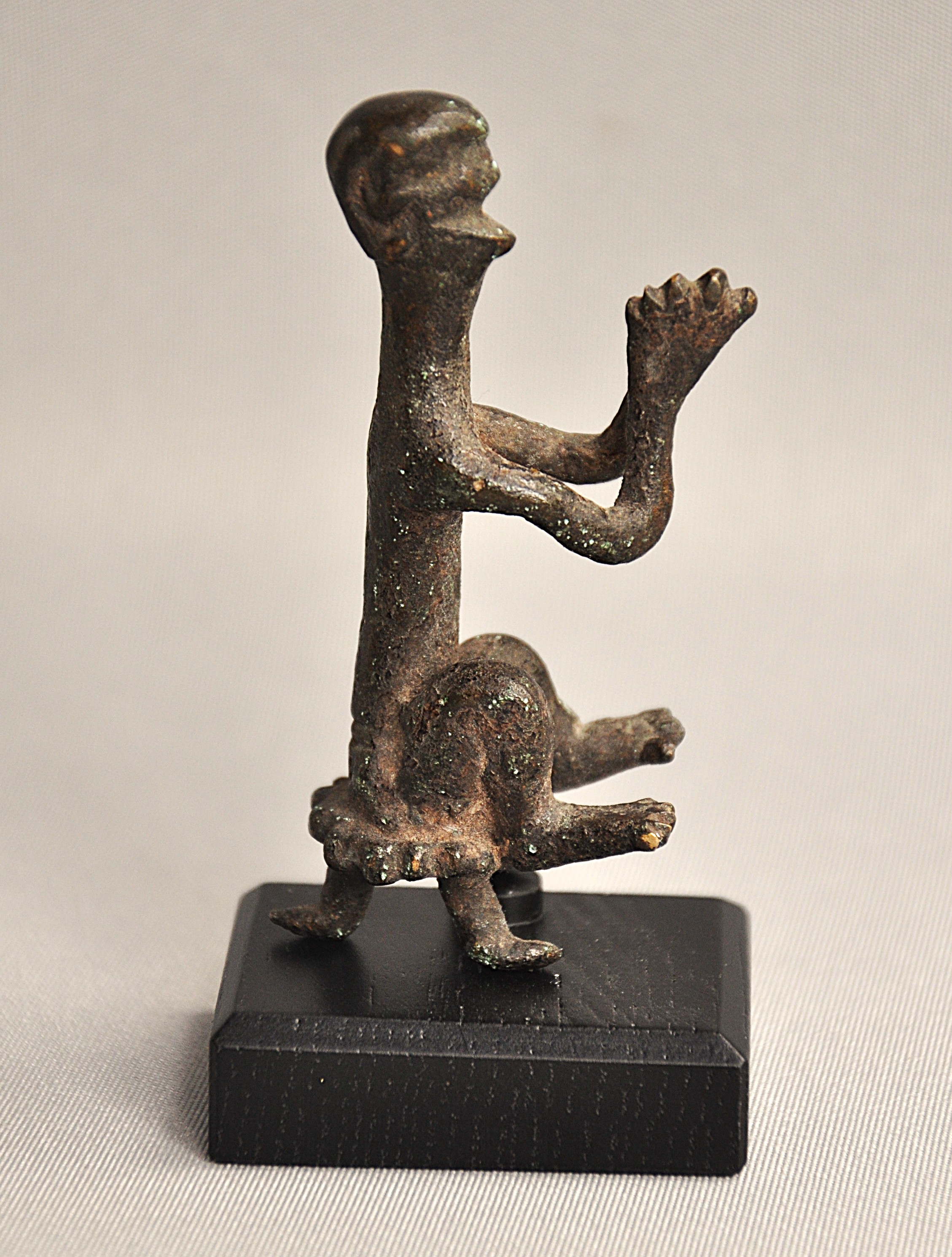 Klein bronzen begroetings beeldje, Jajarkot, Nepal