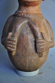 Terra cotta water pitcher from the MANGBETU, DR Congo, 2nd half 20th century