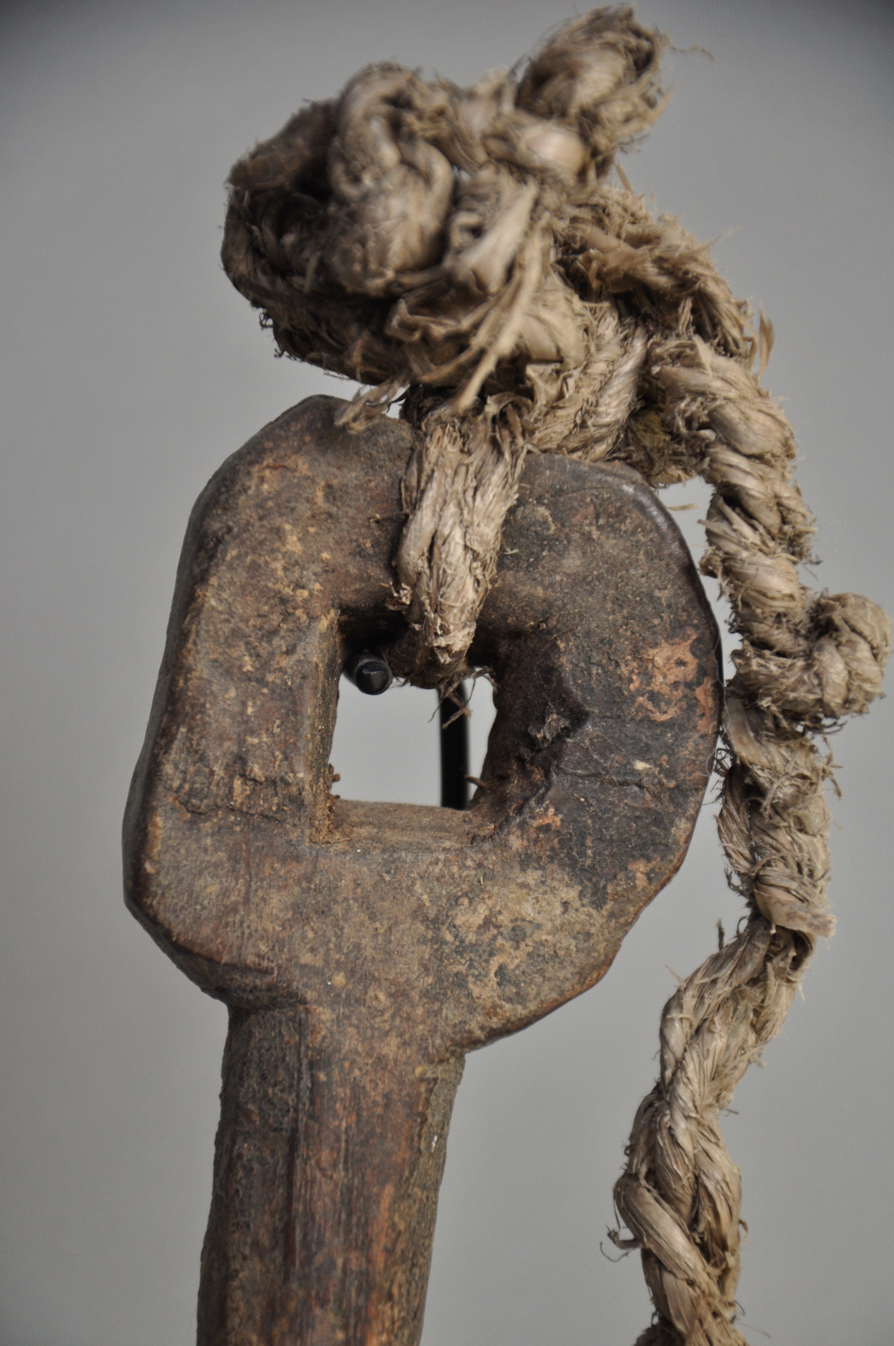 Zeer oude ghurra, karnstokhouder, Nepal, 1850-1900