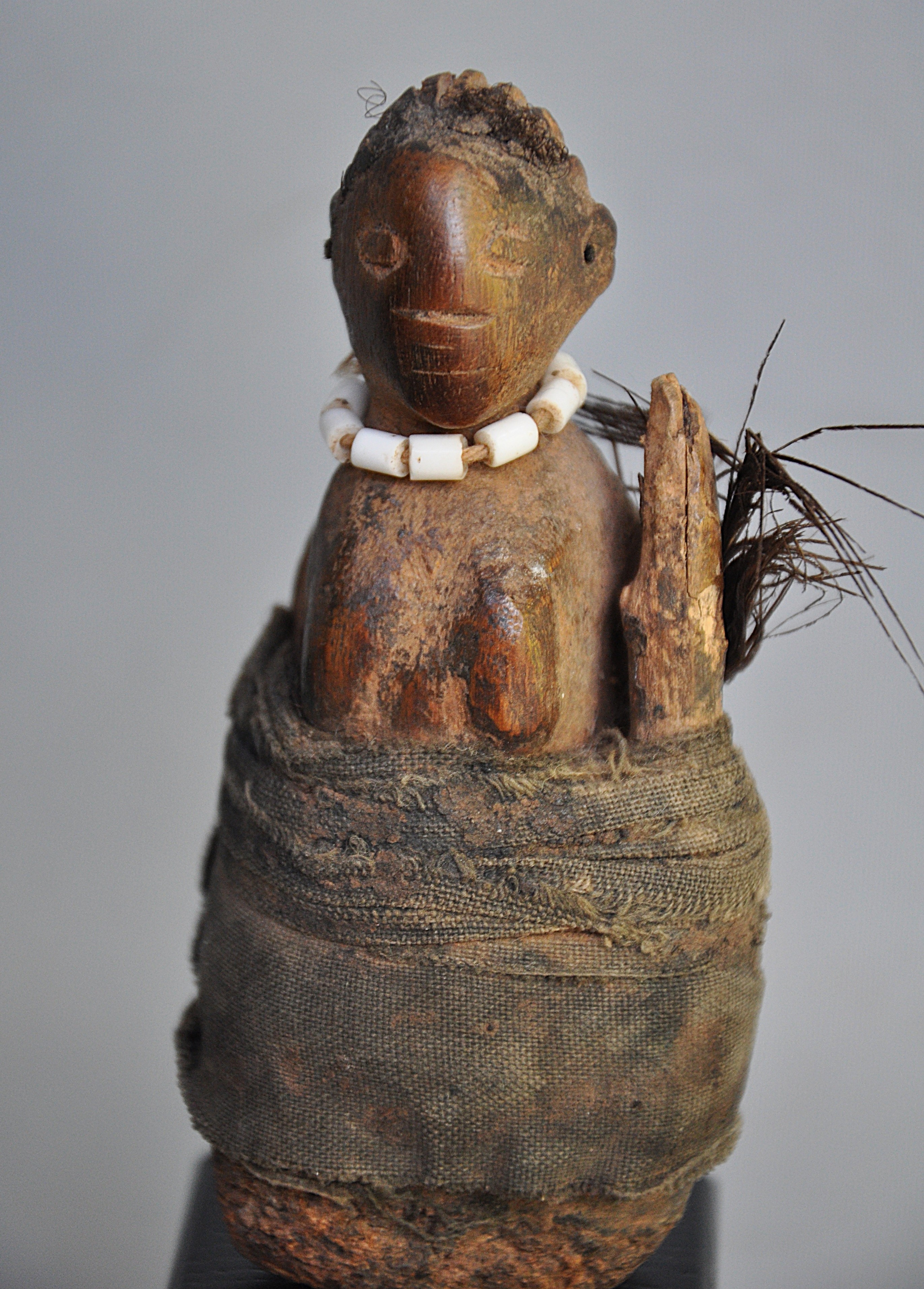Oud authentiek fetish beeldje, KUSU, DR Congo, 1920-1940
