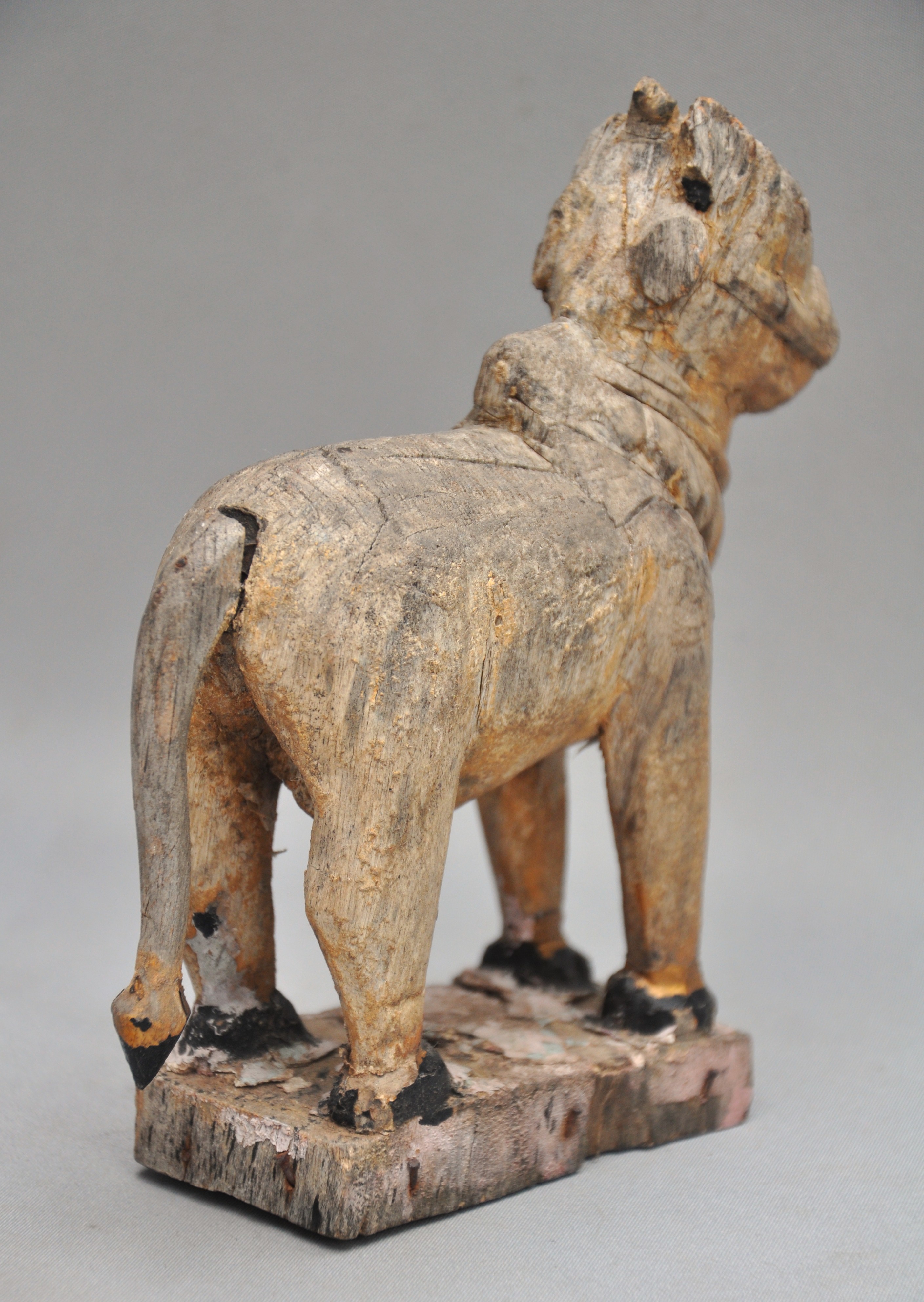 Houten nandi stier uit het Hindoeïsme, India, 1880-1920
