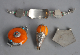 Lot of Tibetan jewelry, Nepal, 2nd half of the 20th century (set 1)