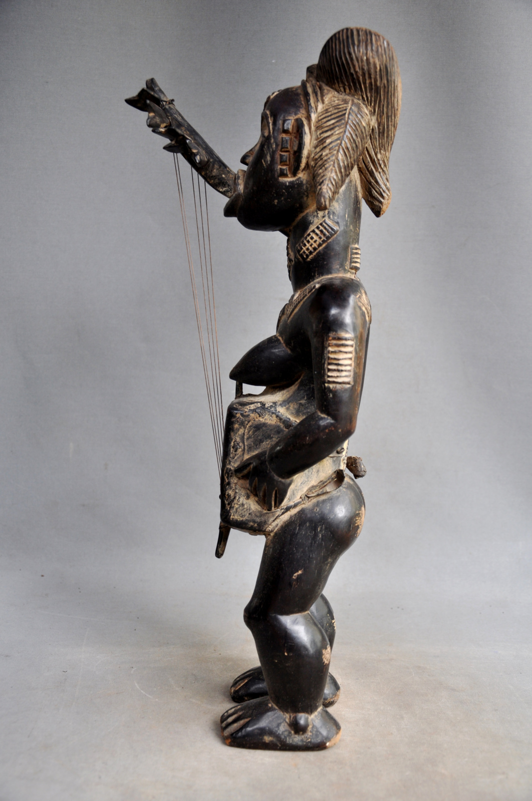 Prachtig harp beeld van de PUNU stam uit Gabon, 2e helft 20e eeuw