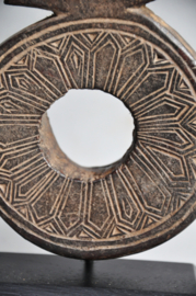 Zéér aparte karnstokhouder, ghurra, Nepal, 1940-50