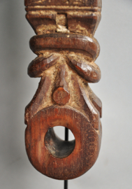 Antieke Nepalese ghurra met olifant & stupa