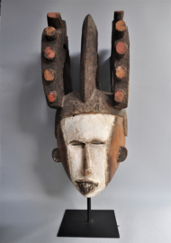 Mega groot Igbo Afbogho Mmuo masker, Nigeria, ca 1970