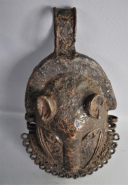 Large heavy bronze leopard head plaque, Benin City, Nigeria, ca. 1980