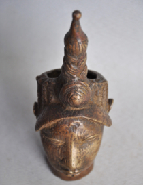 Bronze head with diadem of King Oba, Nigeria, late 20th century