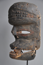 Oud tribaal gebruikt ziektemasker, IBIBIO, Nigeria, 1920-40