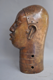 Extremely large head of King OBA, Ife, Benin City region, Nigeria, 21st century