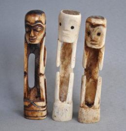 Lot of three bone figures, Indonesia, 2nd half of the 20th century