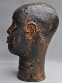 Large bronze head of king OBA, Ife, Benin City region, Nigeria, 21st century