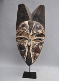 Fairly large face mask with horns, VUVI, Gabon, late 20th century