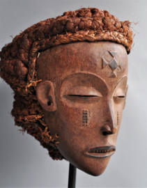 GREAT! Refined carved decorative face mask from the CHOKWE, DR Congo