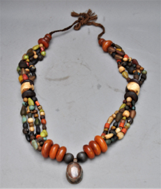 Ethnic Tibetan necklace, Nepal, 21st century (code B7)