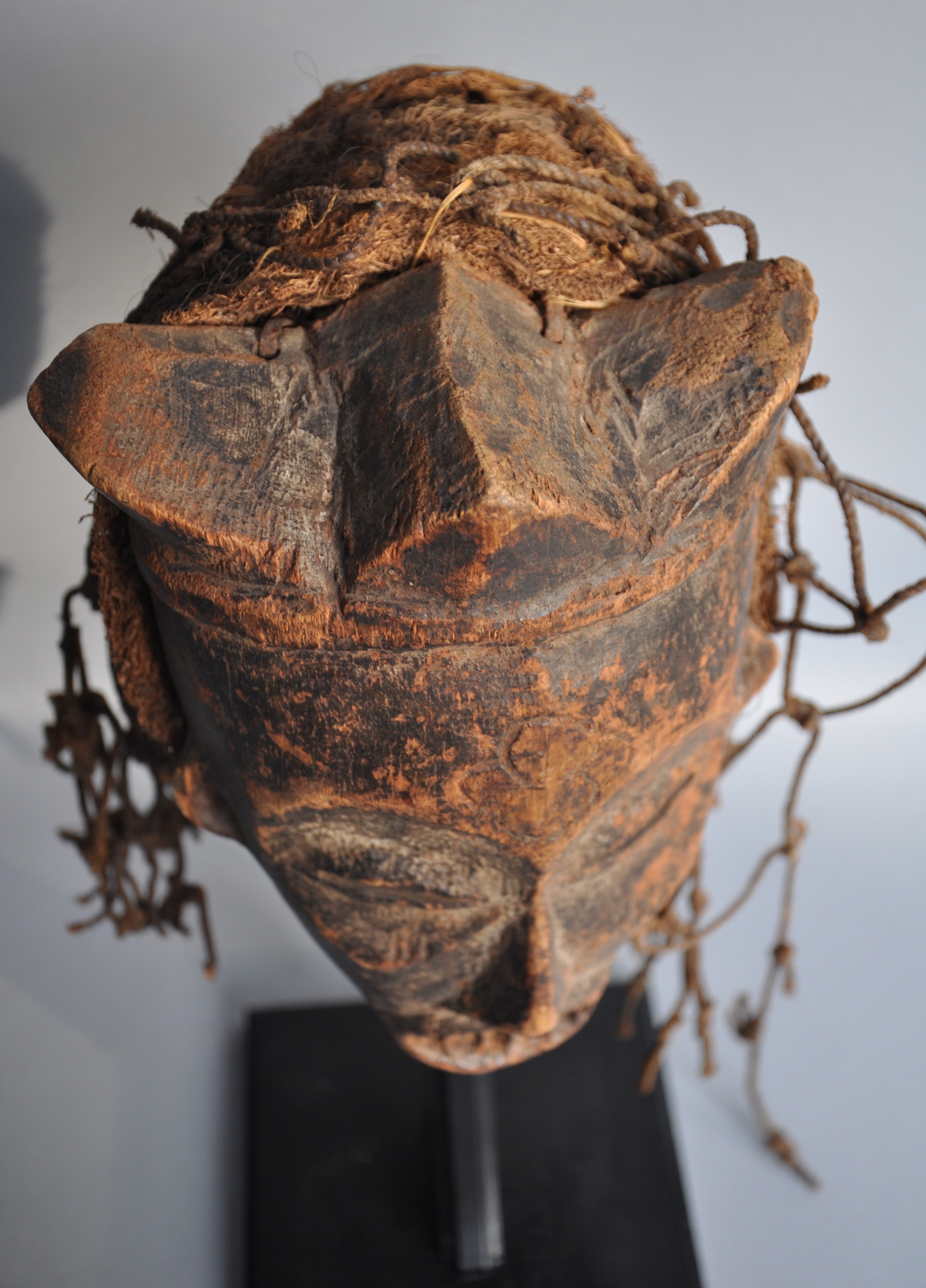 Chokwe Chikunza besnijdenis masker, 1900 - 1920