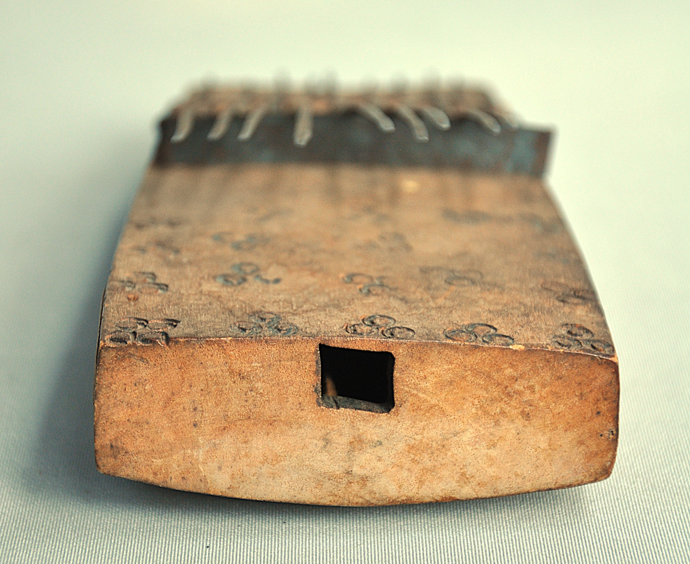 Oudere SANZA, duimpiano, DR Congo, 1940-50