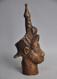 Bronze head with diadem of King Oba, Nigeria, late 20th century