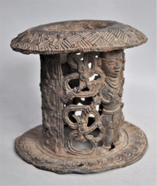 Old authentic bronze hand altar, IBO, Nigeria, ca 1960