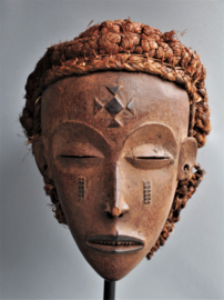 GREAT! Refined carved decorative face mask from the CHOKWE, DR Congo